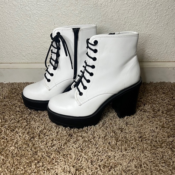 Ankle Zipper Heels Boots Size 10 - Picture 1 of 4